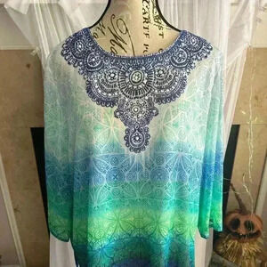 Alfred Dunner Women’s Lined Blouse. Size 16P. Preowned. Sequin and Beading .